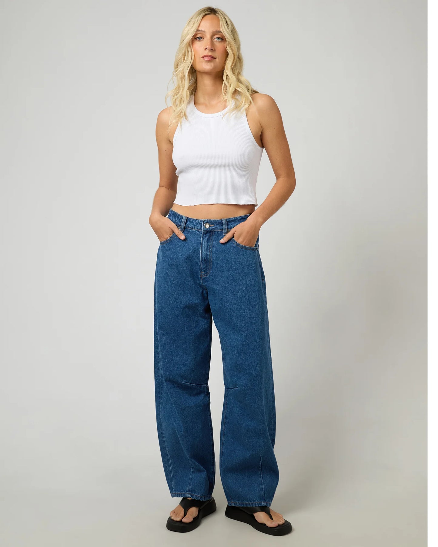 Hallie Barrel Jeans - Heritage Blue