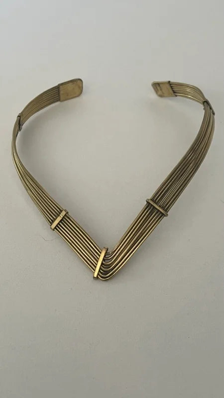 Himalayan V Choker