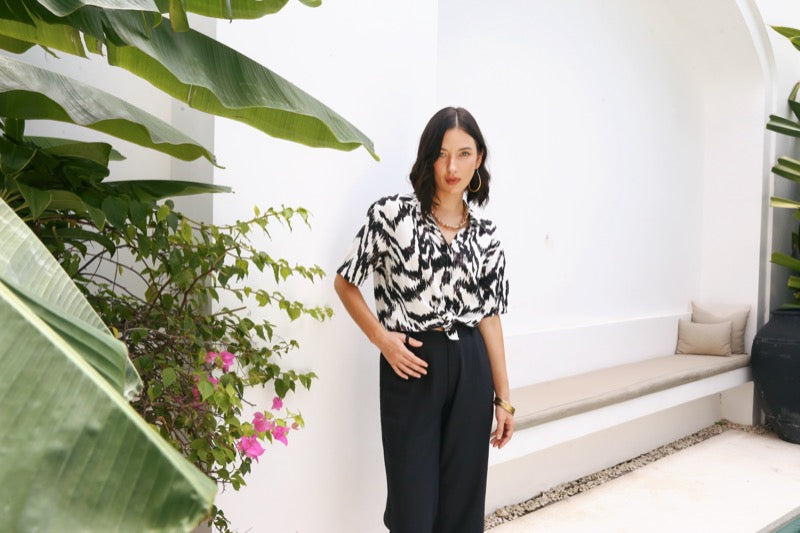 Alina Shirt - Black & White Iskat Linen