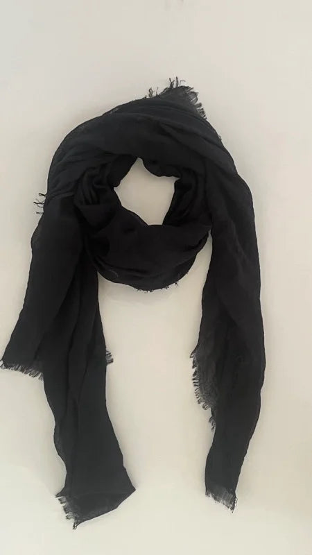 Black Scarf
