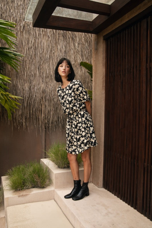 Cassidy Dress - Black Flowers