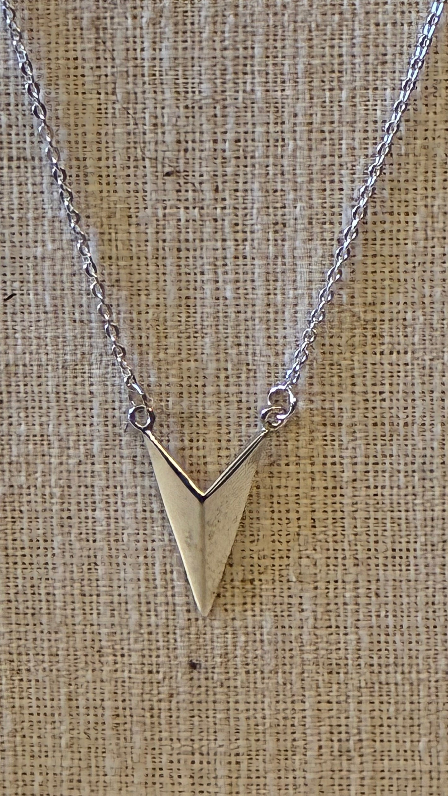 Arrowhead Necklace - Silver