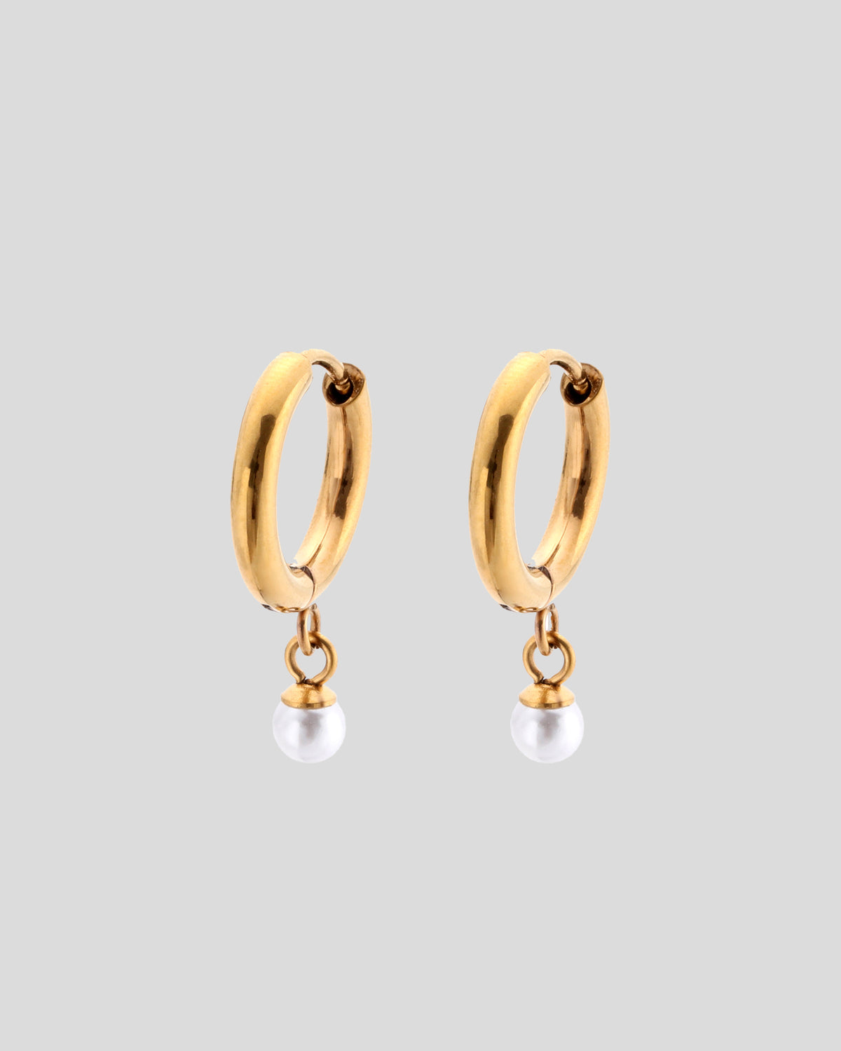 Kira Pearl Drop Earrings - Gold