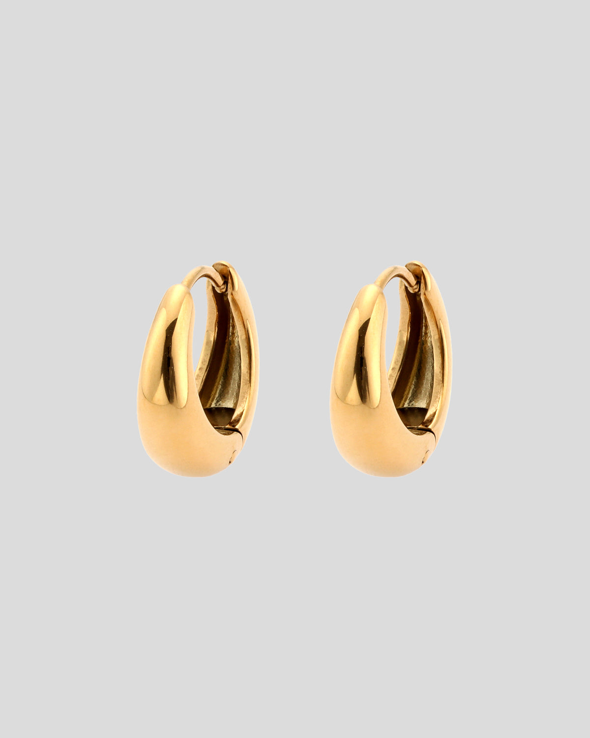 Asta Huggie Earrings - Gold