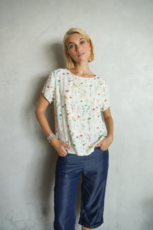 Marilyn Top - Fresh Flowers