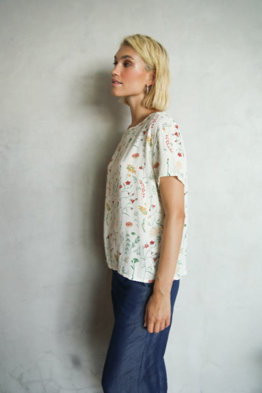 Marilyn Top - Fresh Flowers