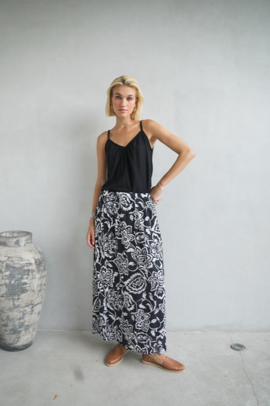 Akila Skirt - Large Flower