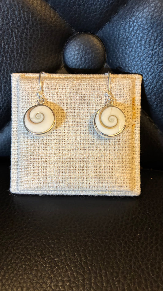 Shell Round Dangle Earrings - Silver