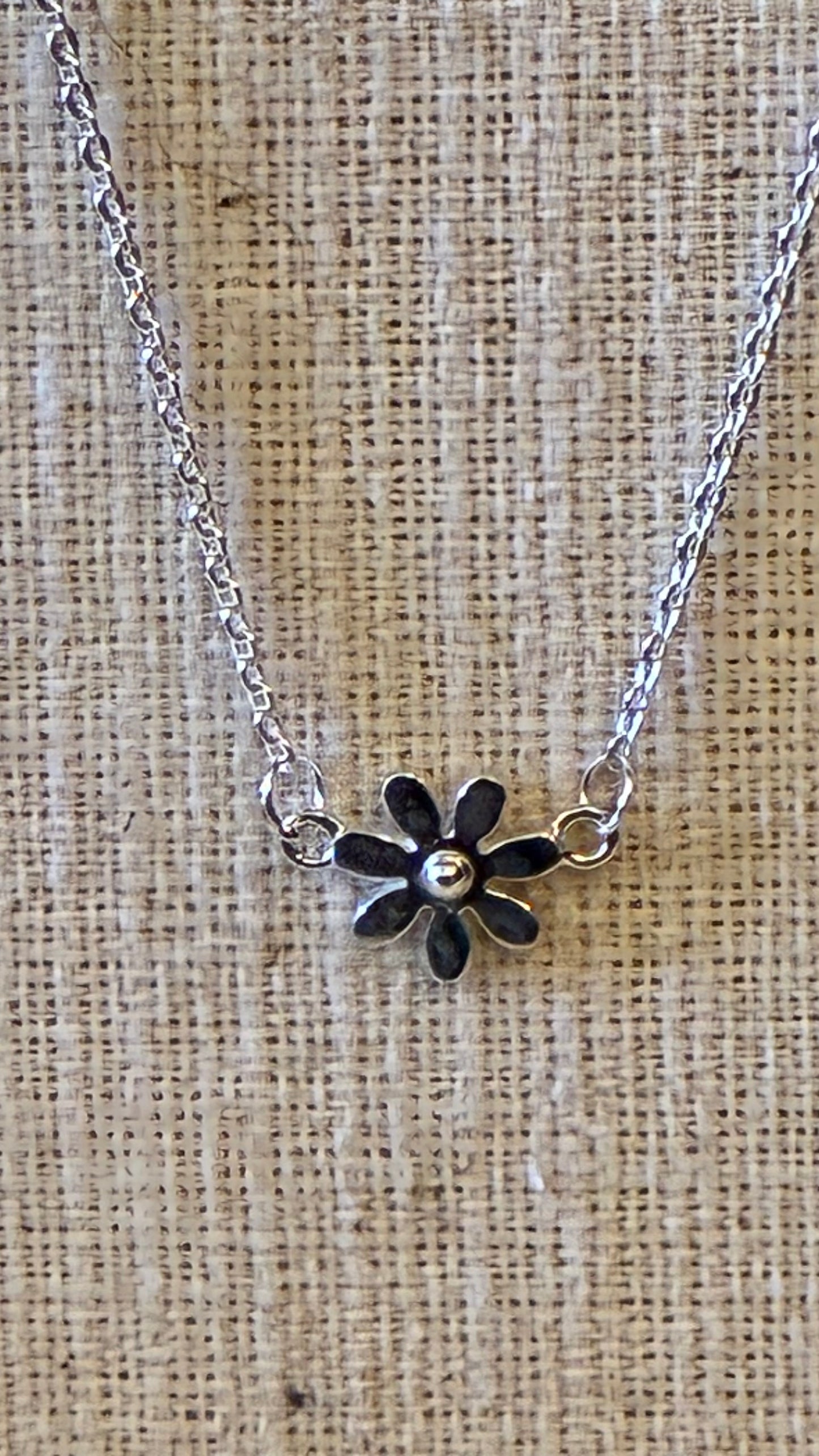 Daisy Necklace - Silver