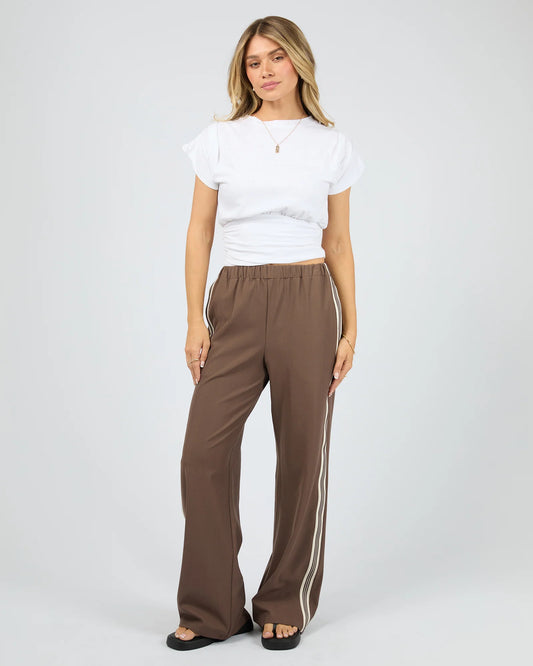 Lina Pant - Coffee