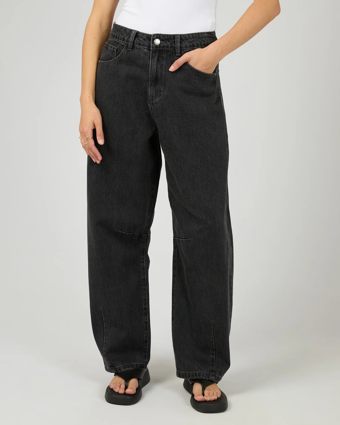 Hallie Barrel Jeans - Coal