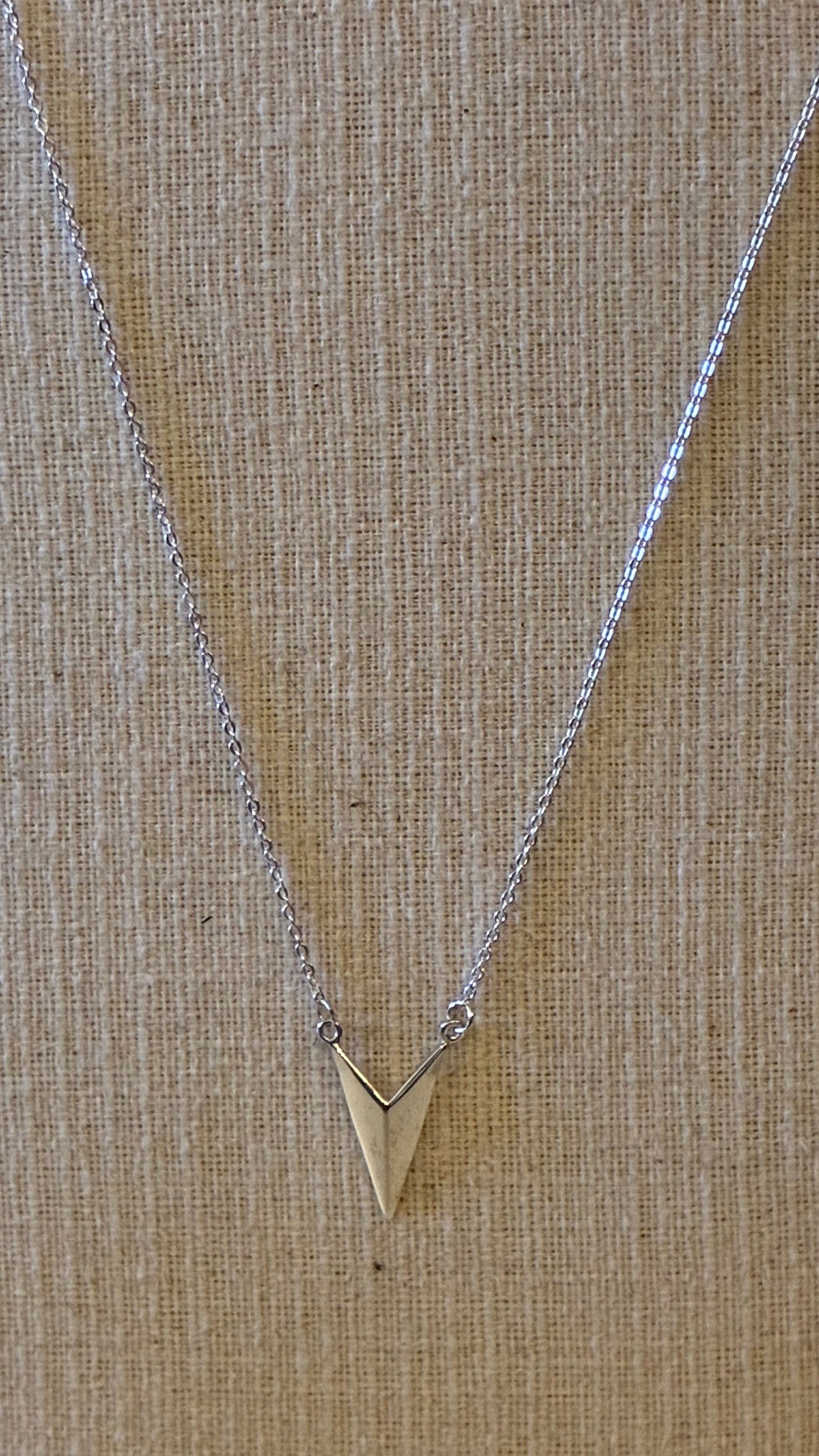 Arrowhead Necklace - Silver