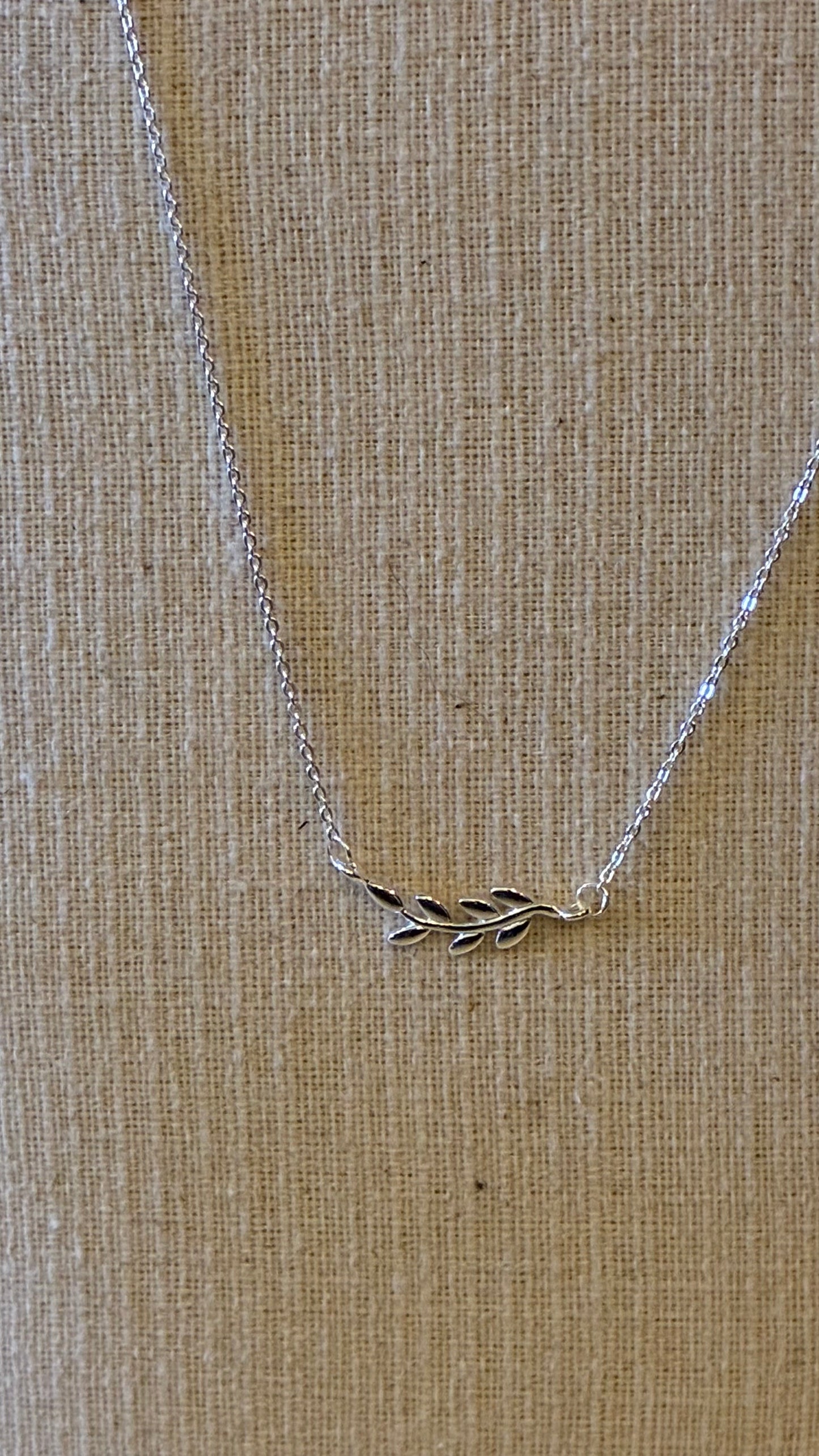 Leaf Necklace - Silver