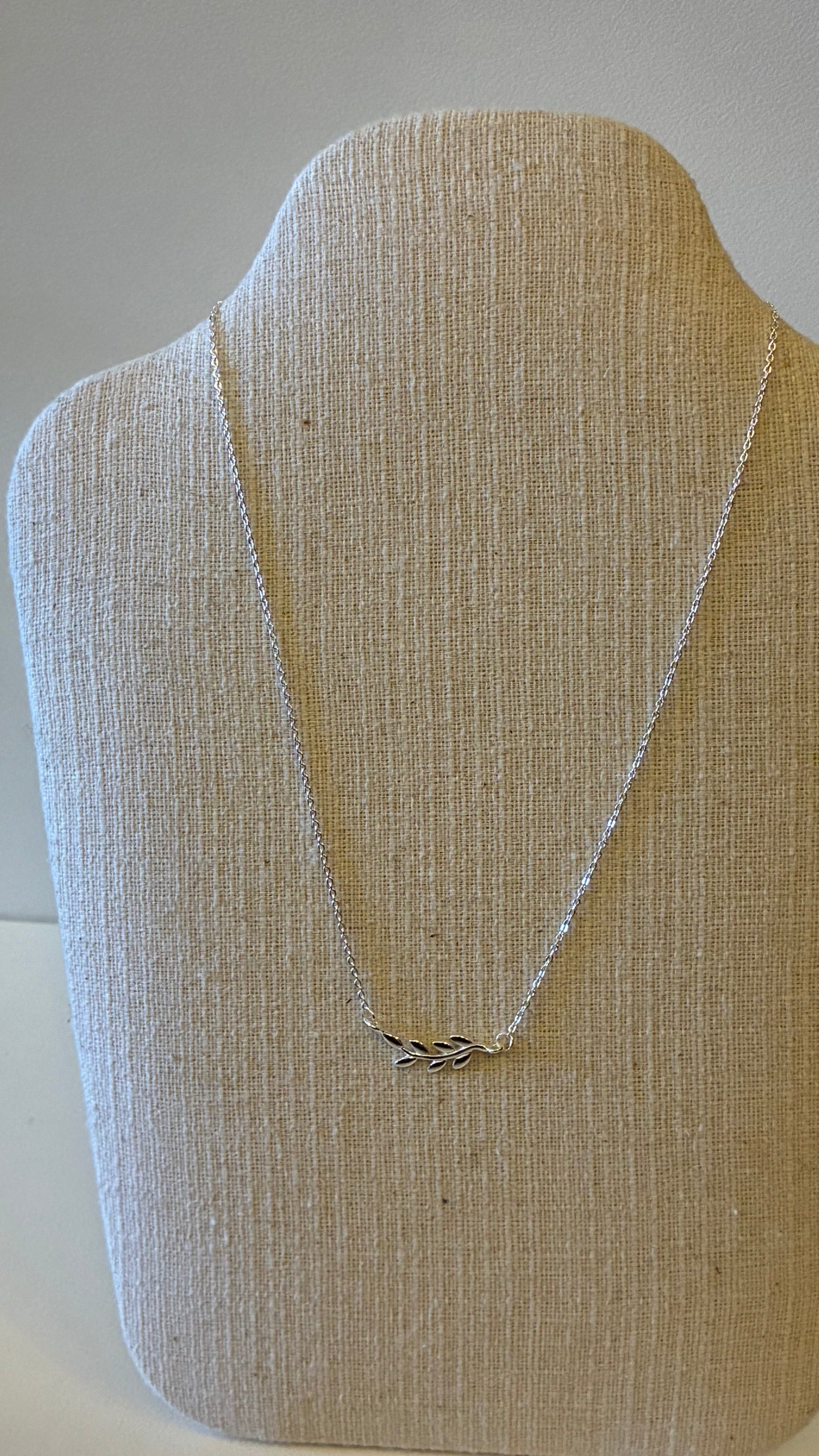 Leaf Necklace - Silver