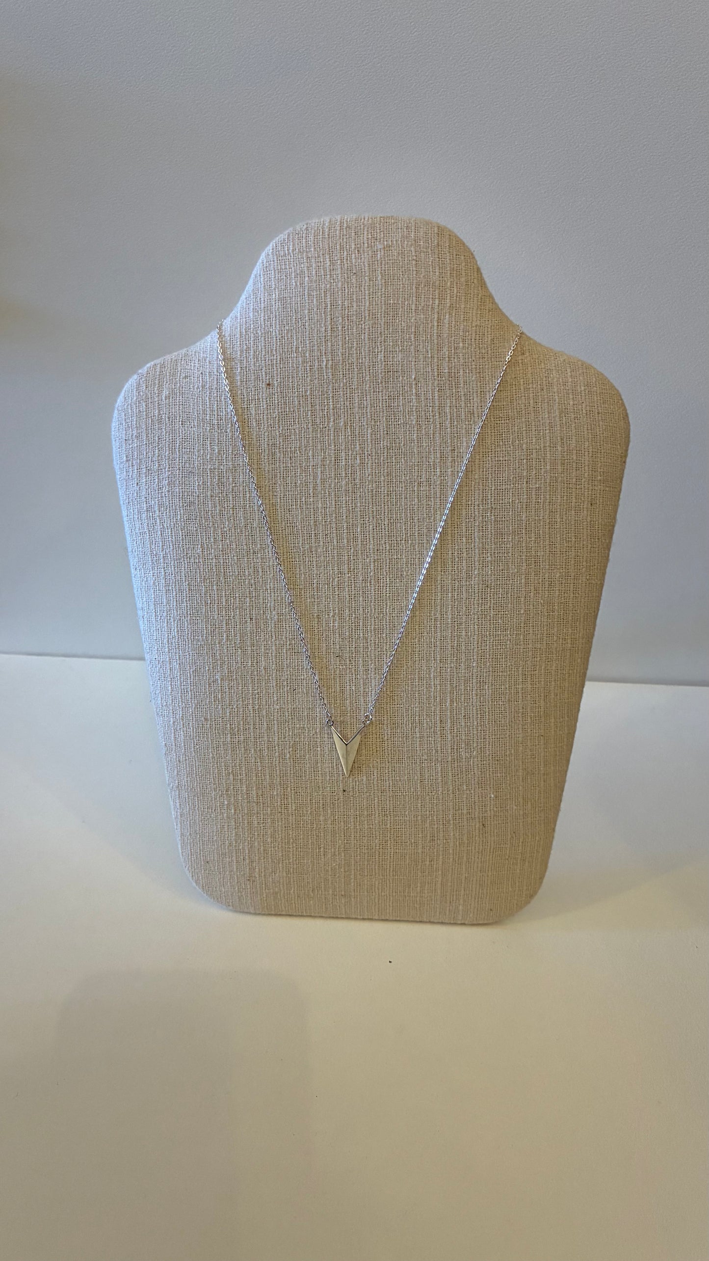 Arrowhead Necklace - Silver