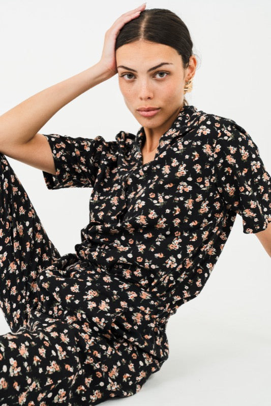 Alina Shirt - Flowers on Apricot