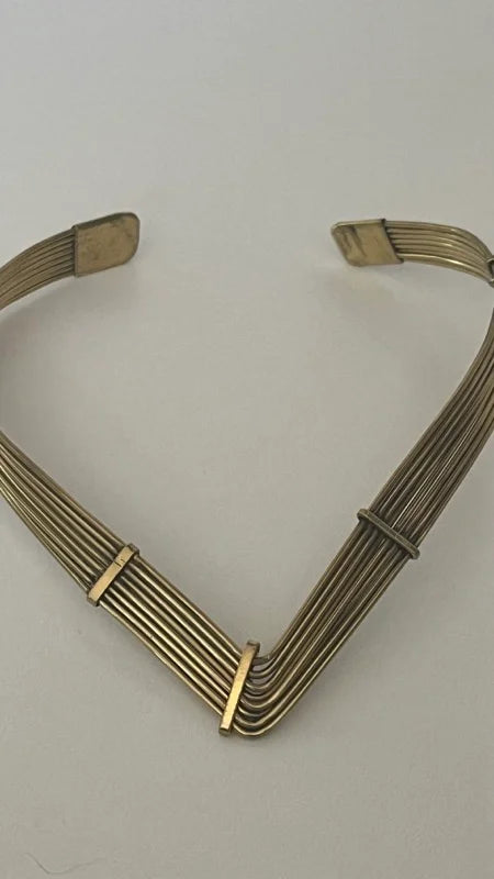 Himalayan V Choker