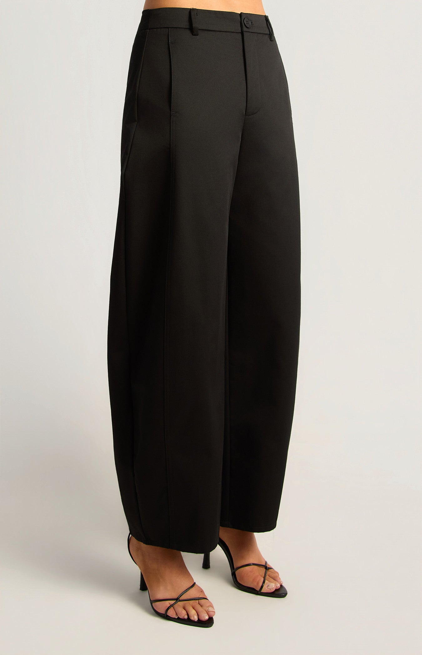 High Waisted Barrel Pants - Black