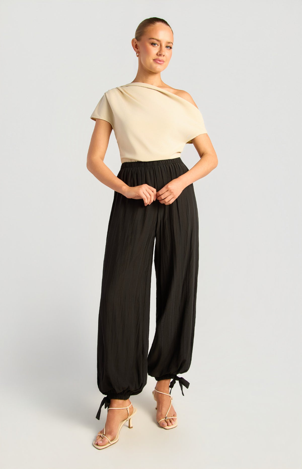 Textured Balloon Hem Pants with Side Tie Detail - Black